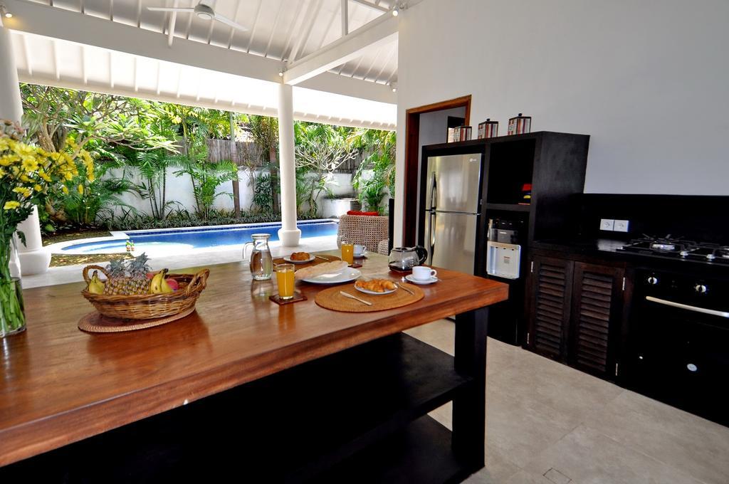 Villa Camelia Seminyak Exterior foto